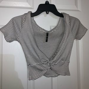 Black & white striped knot crop top!